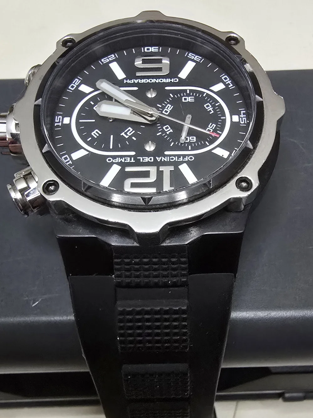 Officina Del Tempo Black Chronograph Watch